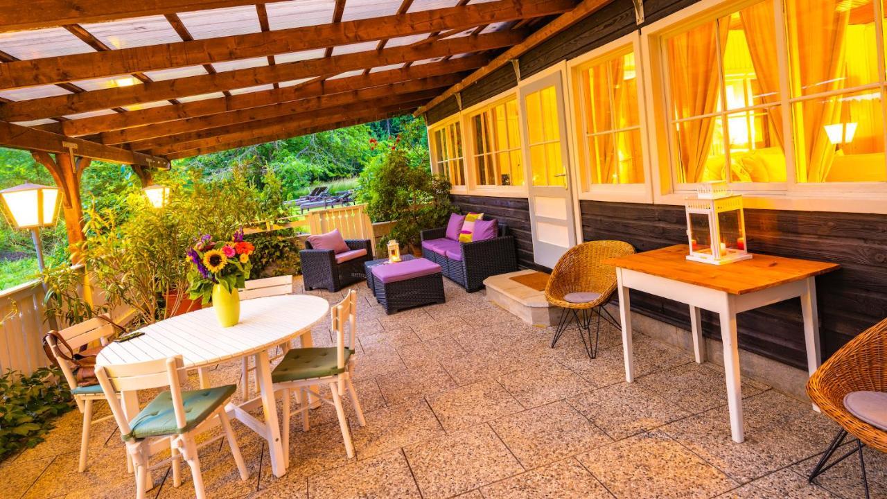 Apartment mit Terrasse